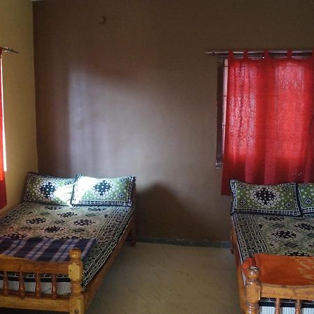 Wins Rooms Vālpārai Extérieur photo
