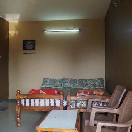 Wins Rooms Vālpārai Extérieur photo