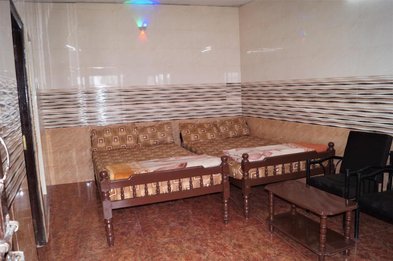 Wins Rooms Vālpārai Extérieur photo