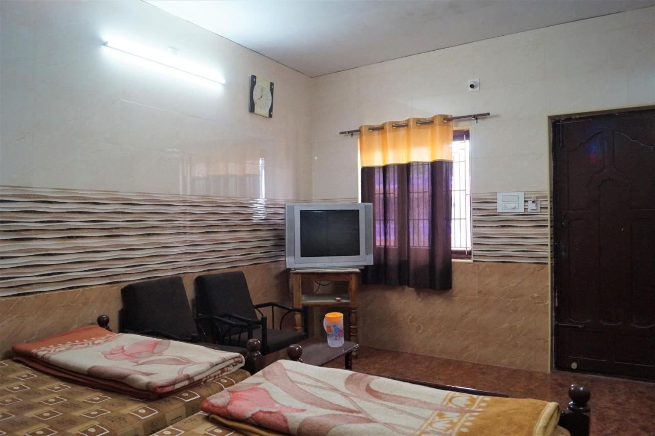 Wins Rooms Vālpārai Extérieur photo