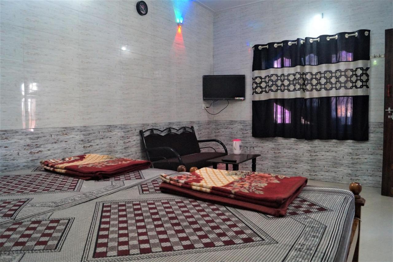 Wins Rooms Vālpārai Extérieur photo