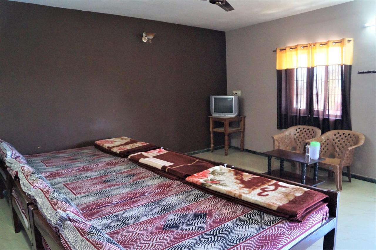 Wins Rooms Vālpārai Extérieur photo