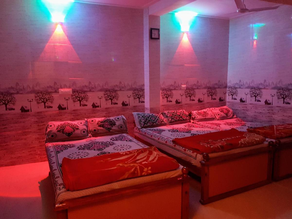 Wins Rooms Vālpārai Extérieur photo