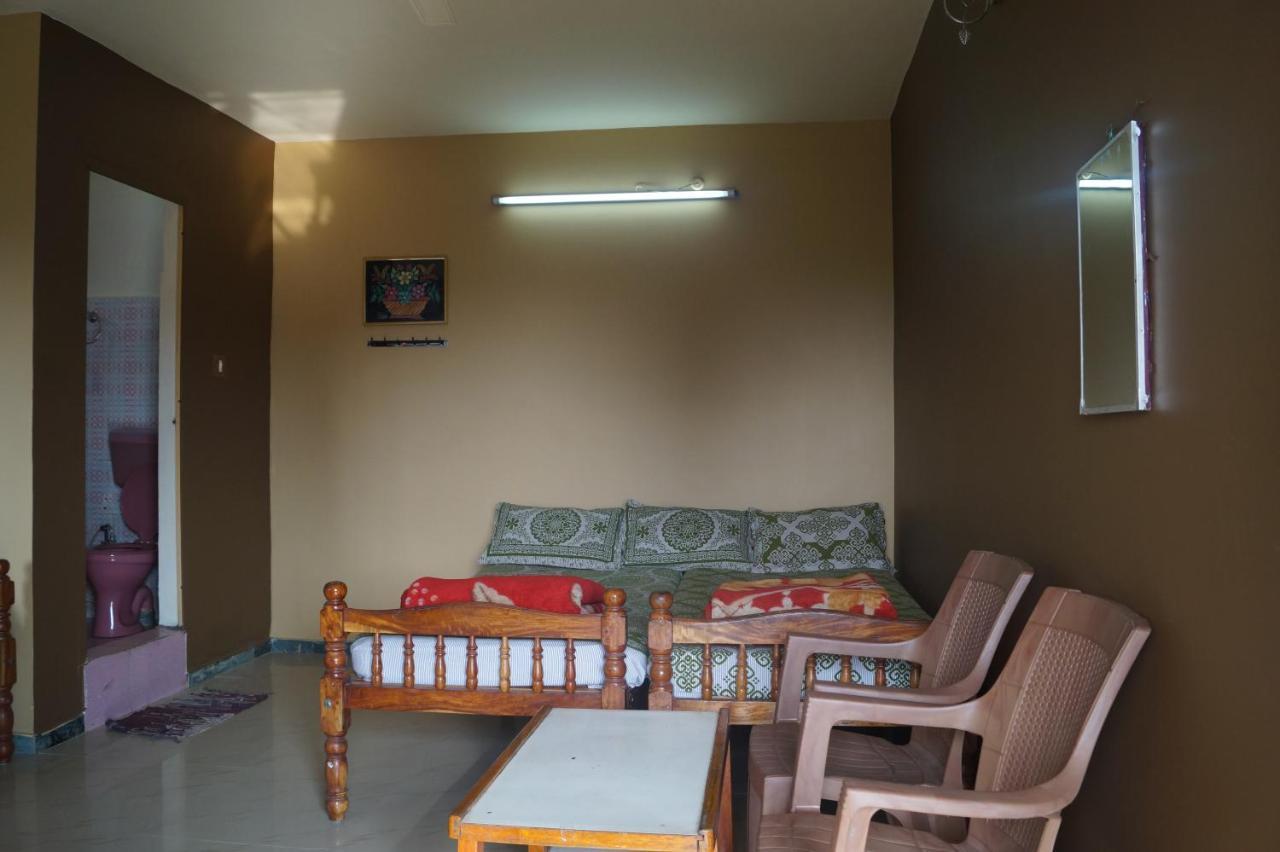 Wins Rooms Vālpārai Extérieur photo